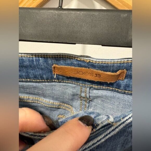 Joe's Jeans The Charlie Pearl Skinny Fit Ankle Jeans - Picture 6 of 10